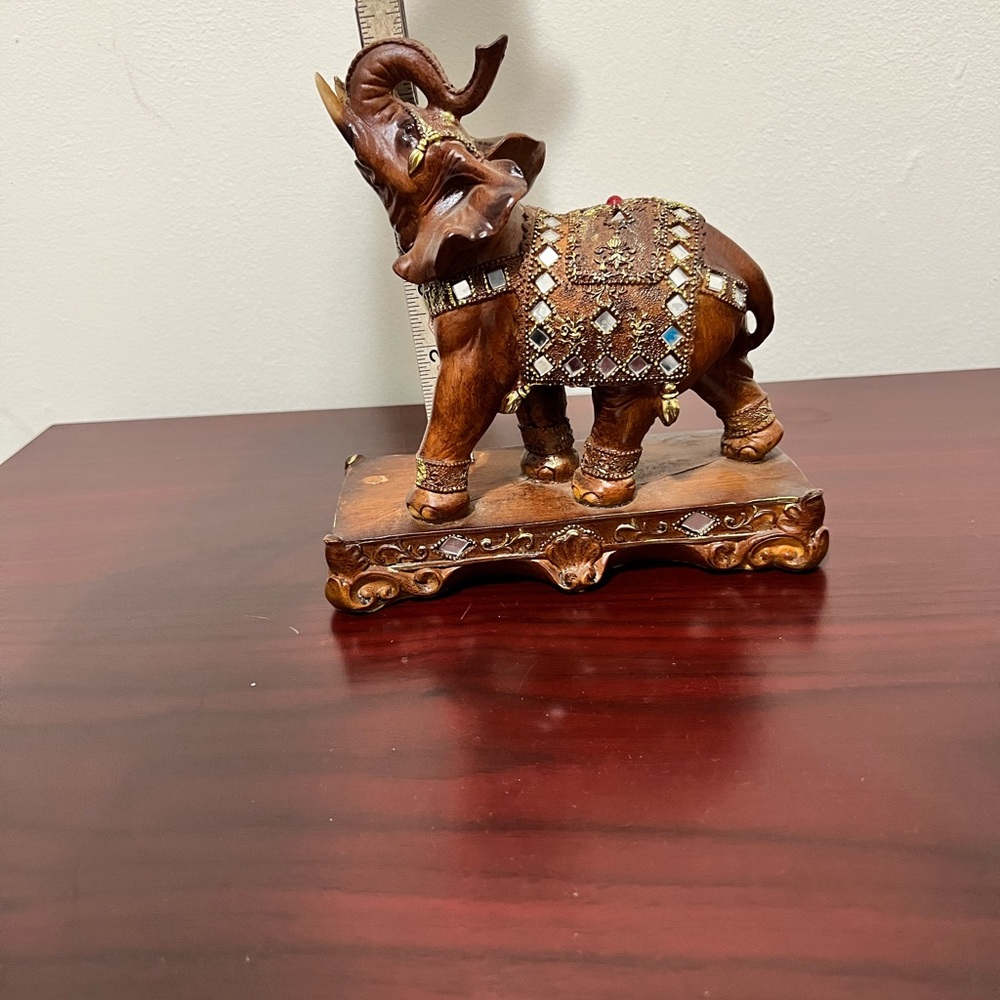 Elephant decor - Picture 4 of 6